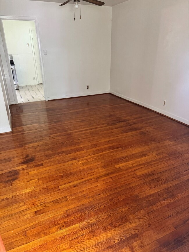 Building Photo - 5045 Raleigh Dr