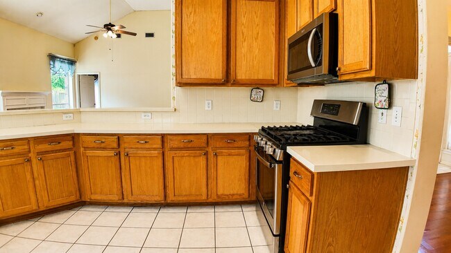 Building Photo - 1523 Park Harbor Estates Dr