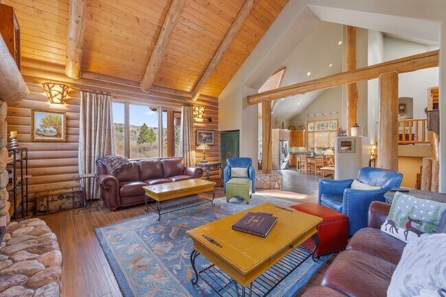 Building Photo - New to the market!  Log home in Frisco!  L...