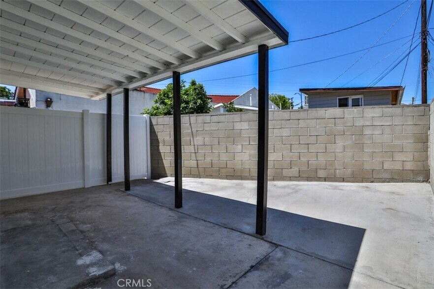 Building Photo - 2111 Scott Rd