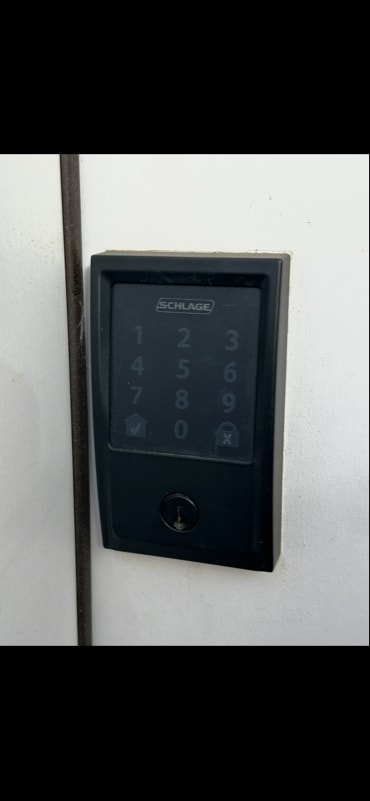 Building Photo - 4327 1/2 Wolff St