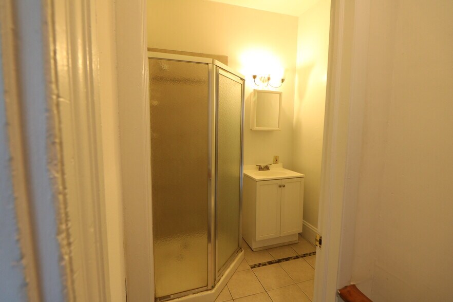 Building Photo - 52 W McMillan St