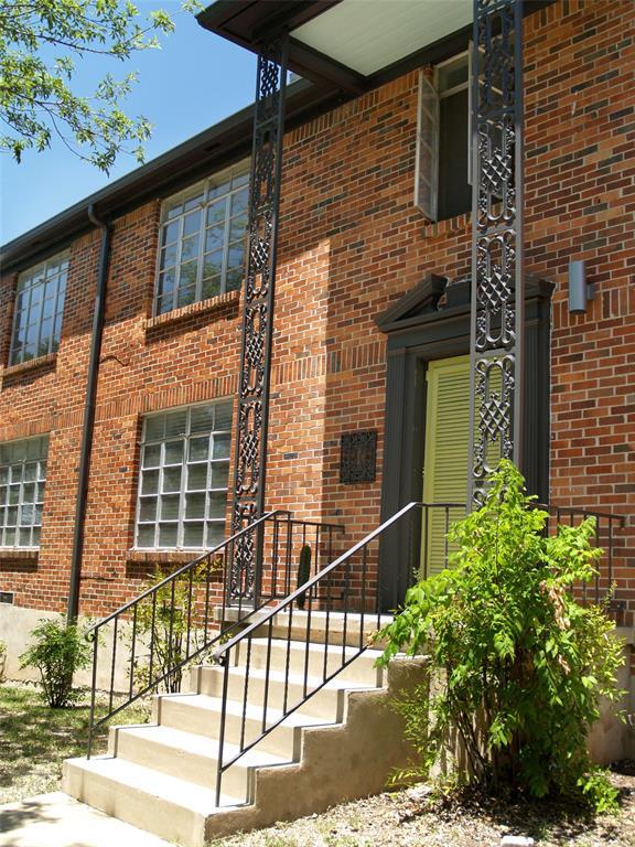 Building Photo - 3206 Tom Green St