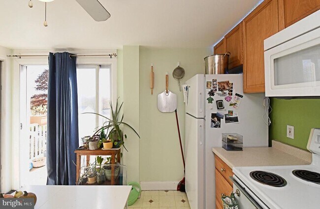 Building Photo - 2 High St