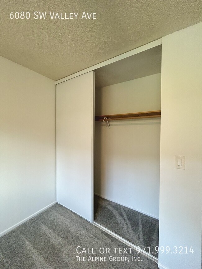 Building Photo - 6080 SW Valley Ave