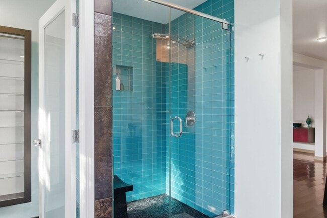 Building Photo - Fully Furnished 2BR + Media Room • 2BA Single-Family Home Near McLaren Park