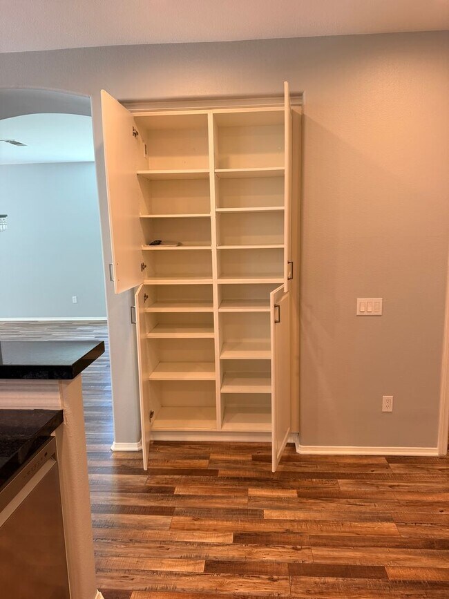Building Photo - 2872 La Plata Dr