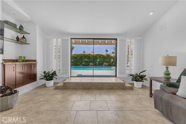 Building Photo - 1413 Caleta Way
