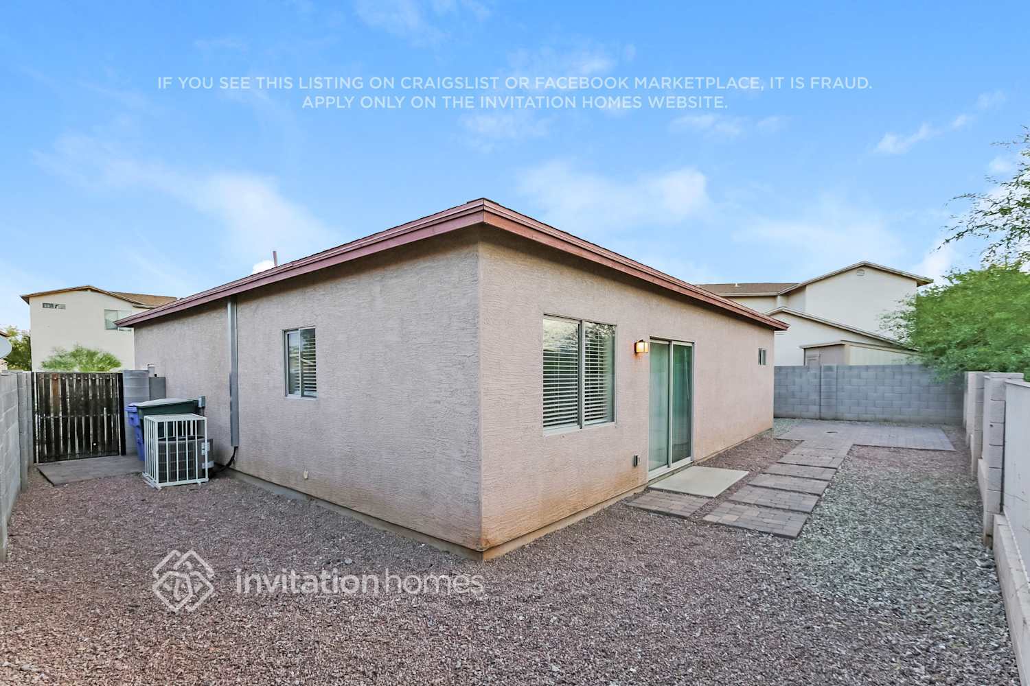 Building Photo - 833 E Minton St