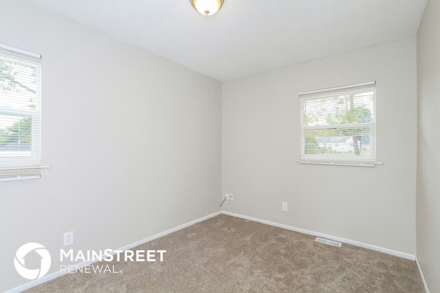 Building Photo - 2020 Turner Dr