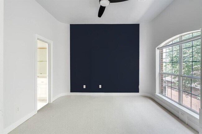 Building Photo - 1736 Norfolk St