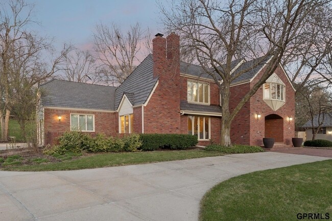 Building Photo - 9723 Fieldcrest Dr