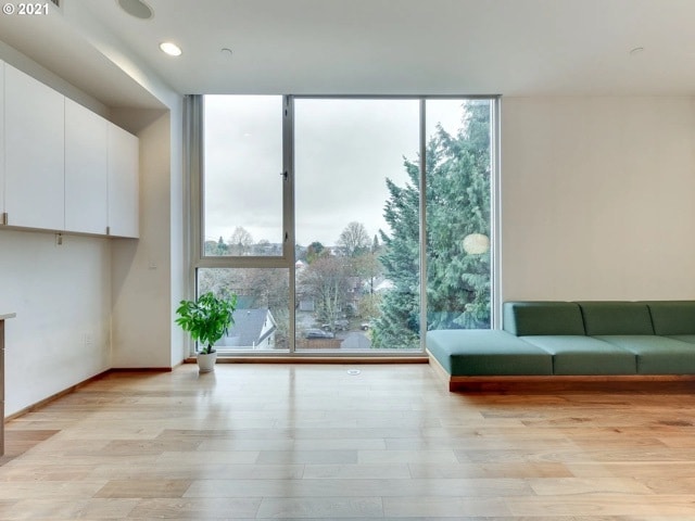 Building Photo - 2530 SE 26th Ave