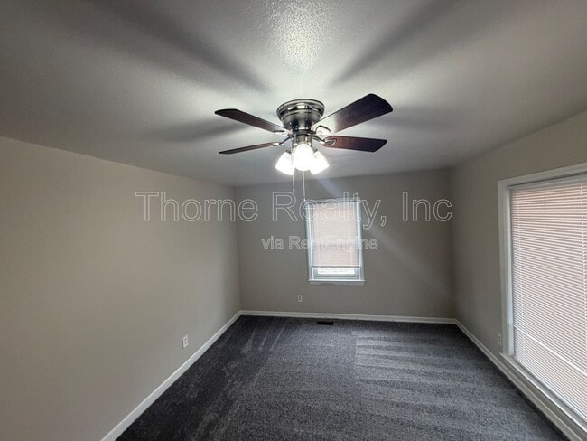 Building Photo - 1113 S Cambridge Cir