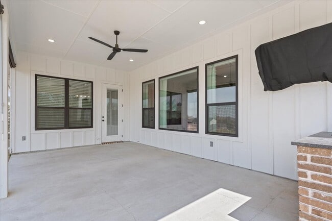 Building Photo - 4453 Cedar Creek Rd