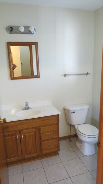 Main Floor Half Bath - 601 Southwest 4th Street