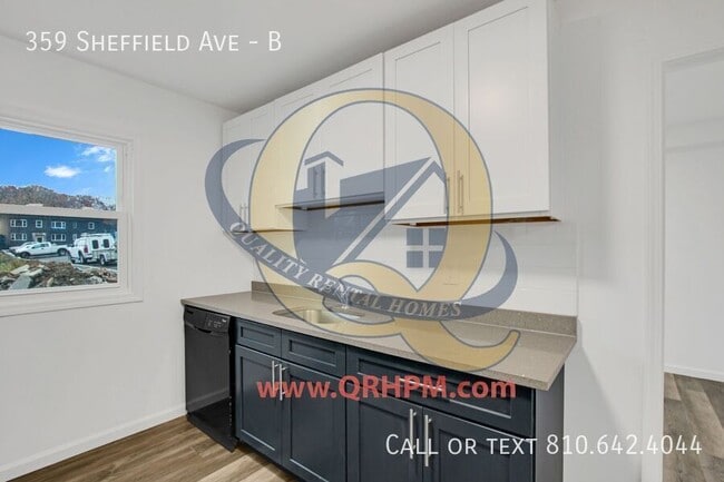 Building Photo - 359 Sheffield Ave