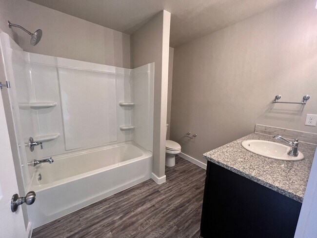 Building Photo - New Construction in Harvest
