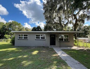 Building Photo - Charming 3 Bed 1 Bath Plant City!!