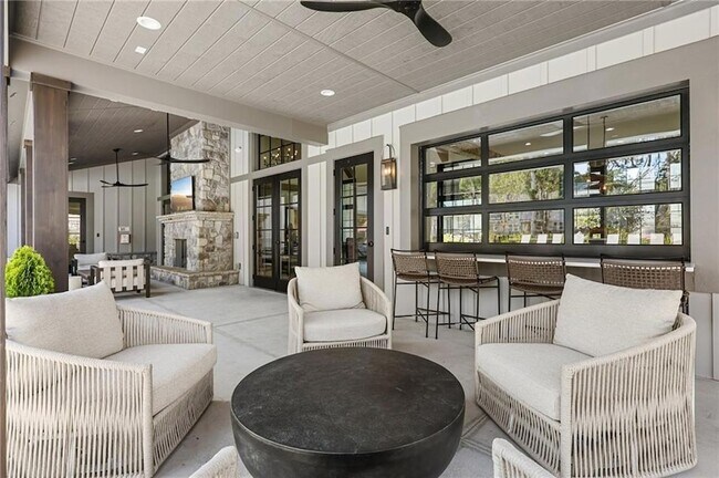 Building Photo - 180 Hensley Pk Ln