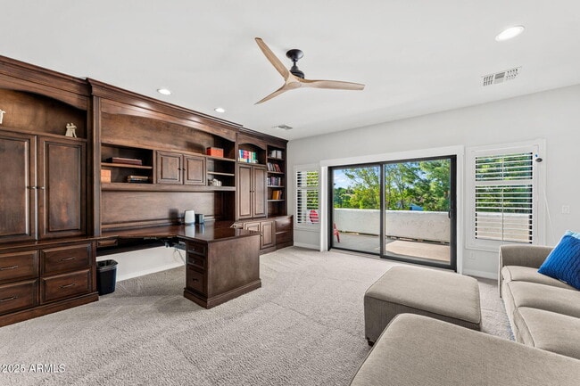 Building Photo - 3452 E Ivyglen Cir