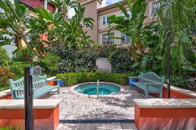 Building Photo - 410 S Armenia Ave