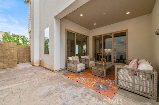 Building Photo - 158 Scale