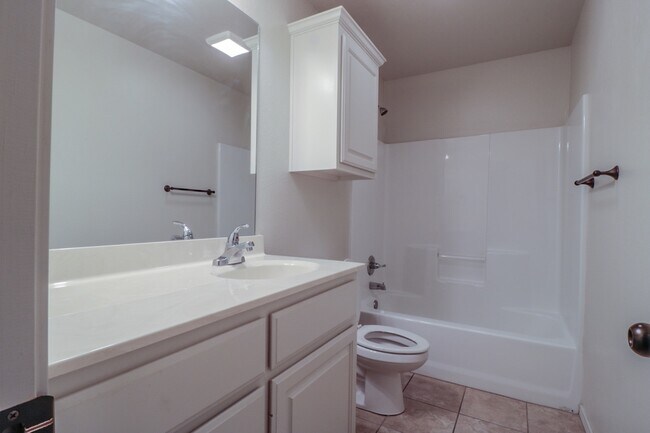 Building Photo - 9806 Avenue W