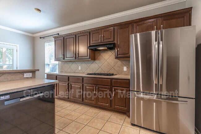 Building Photo - 9107 Los Sonoma Rio