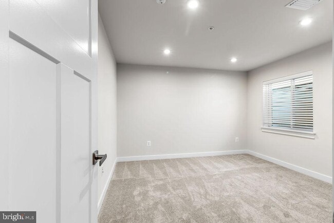 Building Photo - 2305 Wadlow Ln