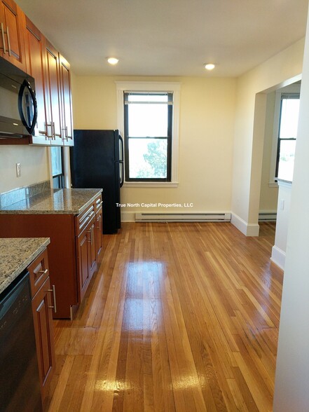 Building Photo - 377 Broadway