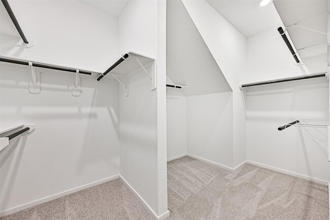 Building Photo - 2710 Meridian Spgs Dr