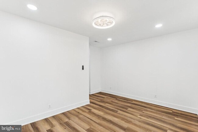 Building Photo - 807 N 42nd St