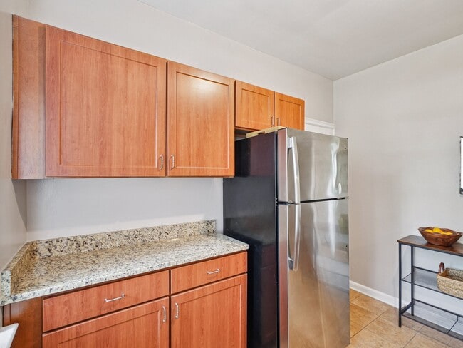 The Kingsley - Cameron Court Apartments