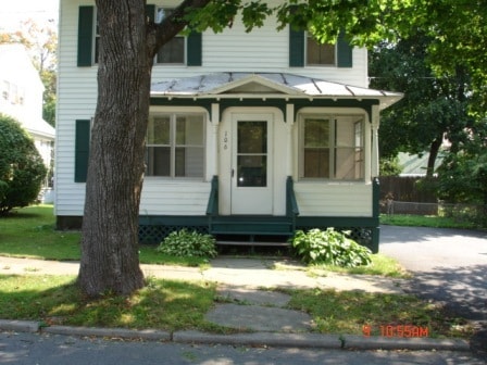 Building Photo - 106 Lawrence St