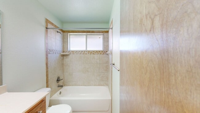 Building Photo - 2 WEEKS FREE !! NO NEIGHBORS ON THE BACK ONLY $1,595!!!!!!