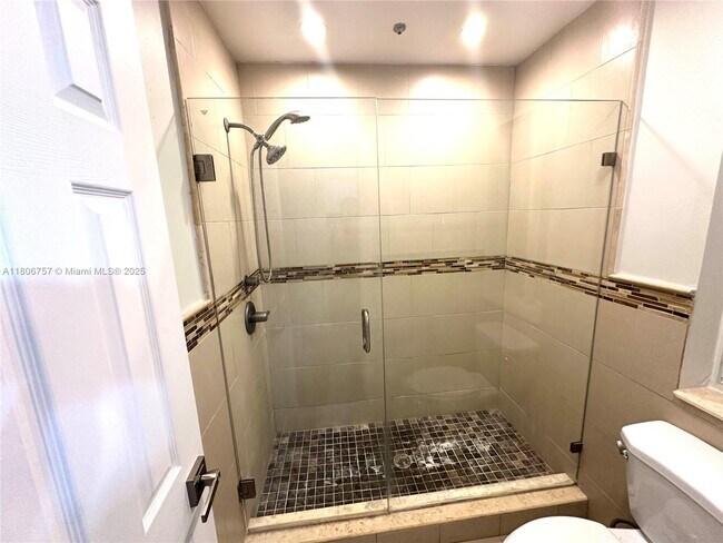 Building Photo - 14730 SW 90th Terrace