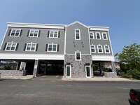Building Photo - 40 Division St