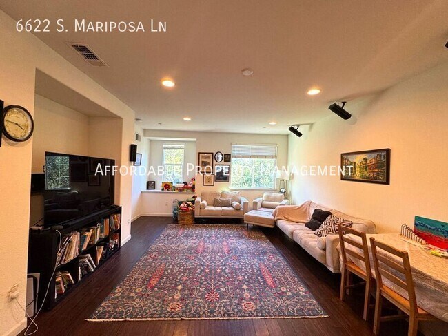 Building Photo - 6622 S Mariposa Ln