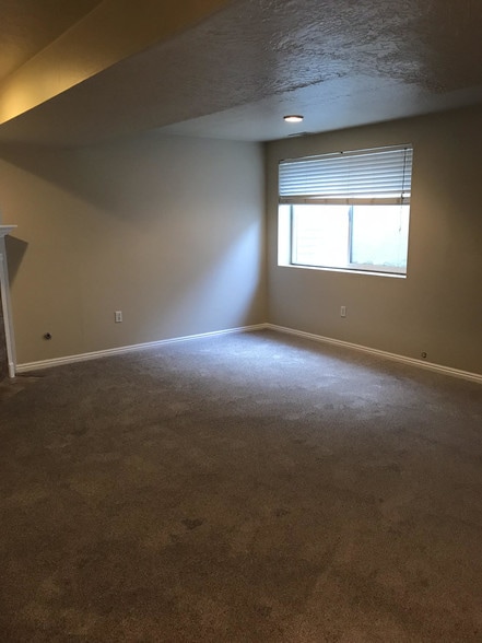 basement family room - 3131 W Davencourt Loop