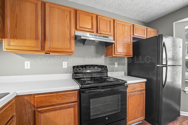 Building Photo - 1892 Lakestone Way