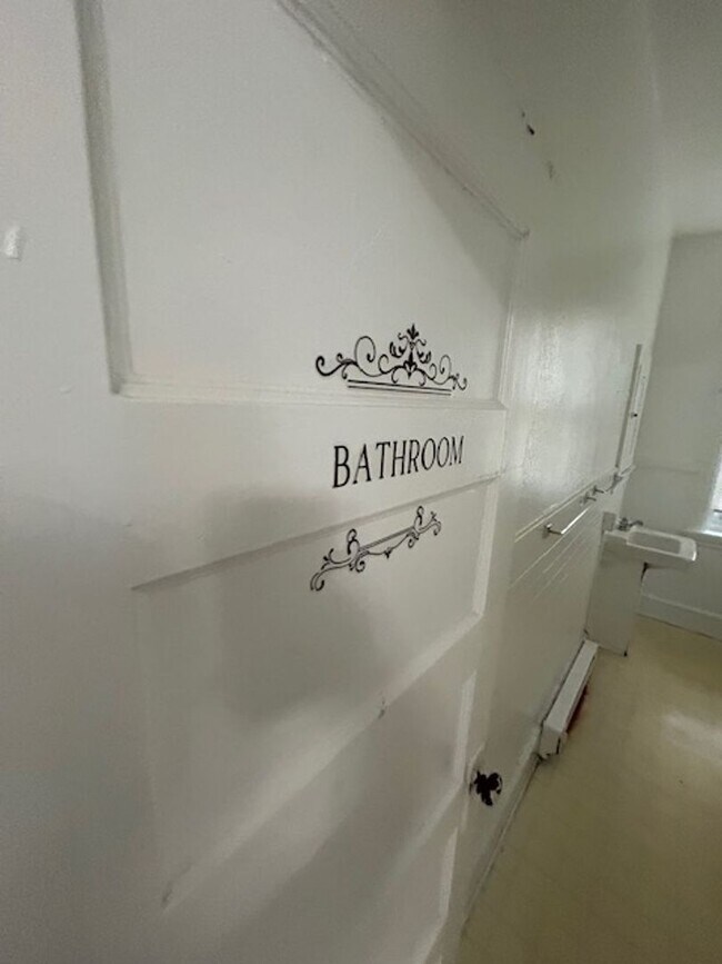 Building Photo - 2201 N 4th St