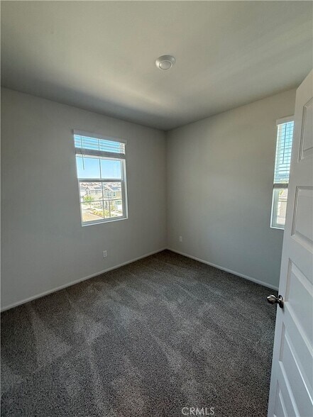Building Photo - 40475 Melrose Dr