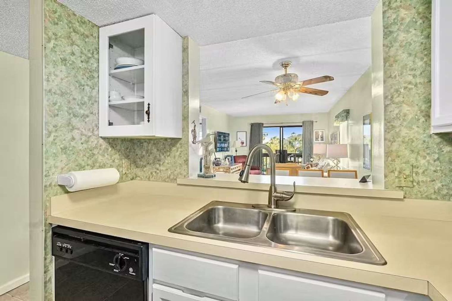 Building Photo - 880-A1A A1A Beach Blvd