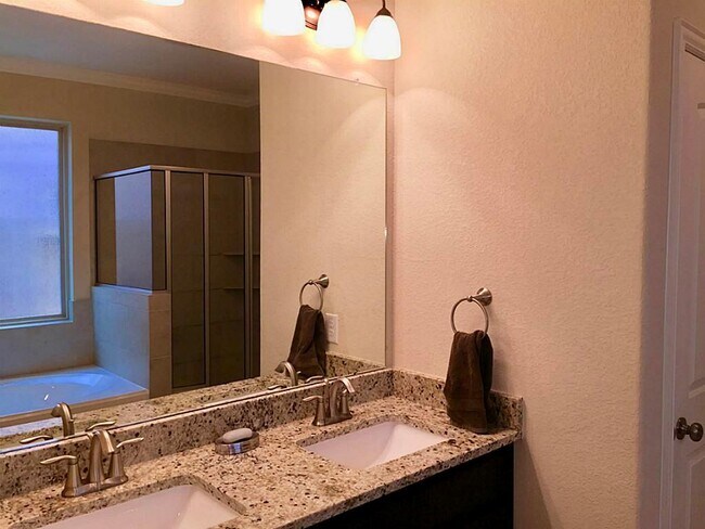 Building Photo - 3515 Big Hickory Ct