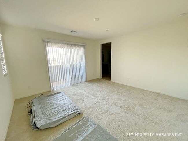 Building Photo - 692 Bamboo Bnd Pl