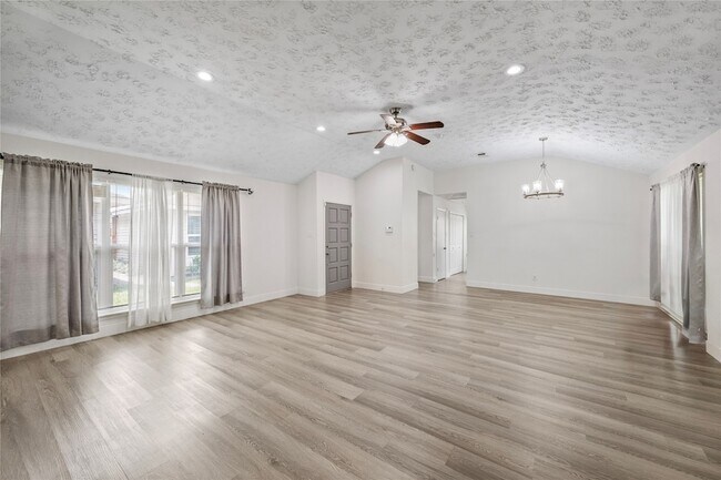 Building Photo - 1815 Millbury Dr