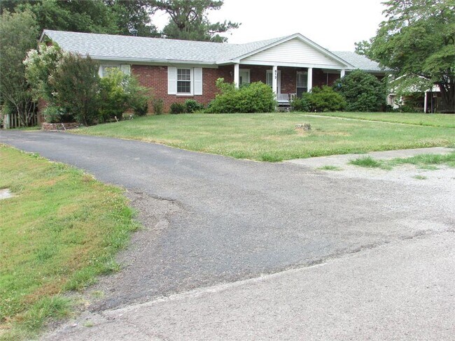 Building Photo - 813 Mohave Ct