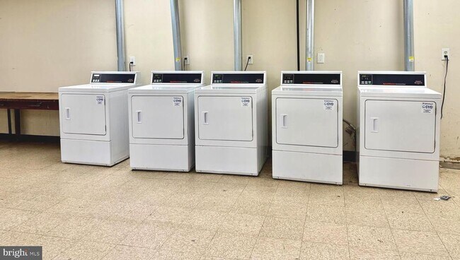 Building Photo - 4120 14th St NW