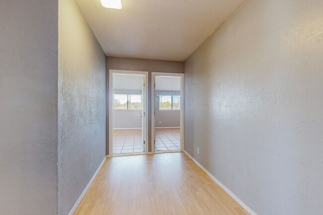 Building Photo - 2830 Floral Rd NW